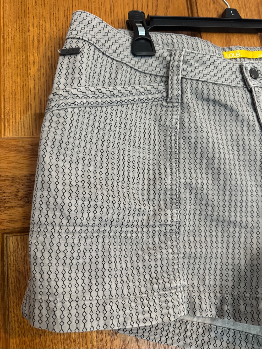Lole Women’s Gray Patterned Athletic Shorts 17” Waist 4” Inseam EUC size 12 - Picture 4 of 7